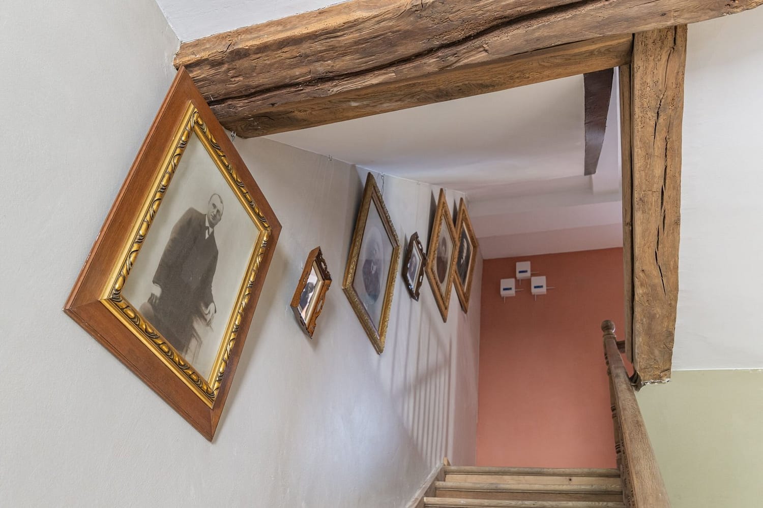 DomaineWitry-Gite-Voneche escalier 2